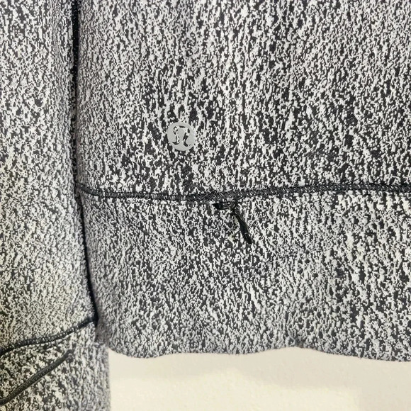 LULULEMON | RUSH HOUR LONG SLEEVE LUON SPRAY JACQUARD WHITE BLACK - Picture 14 of 16
